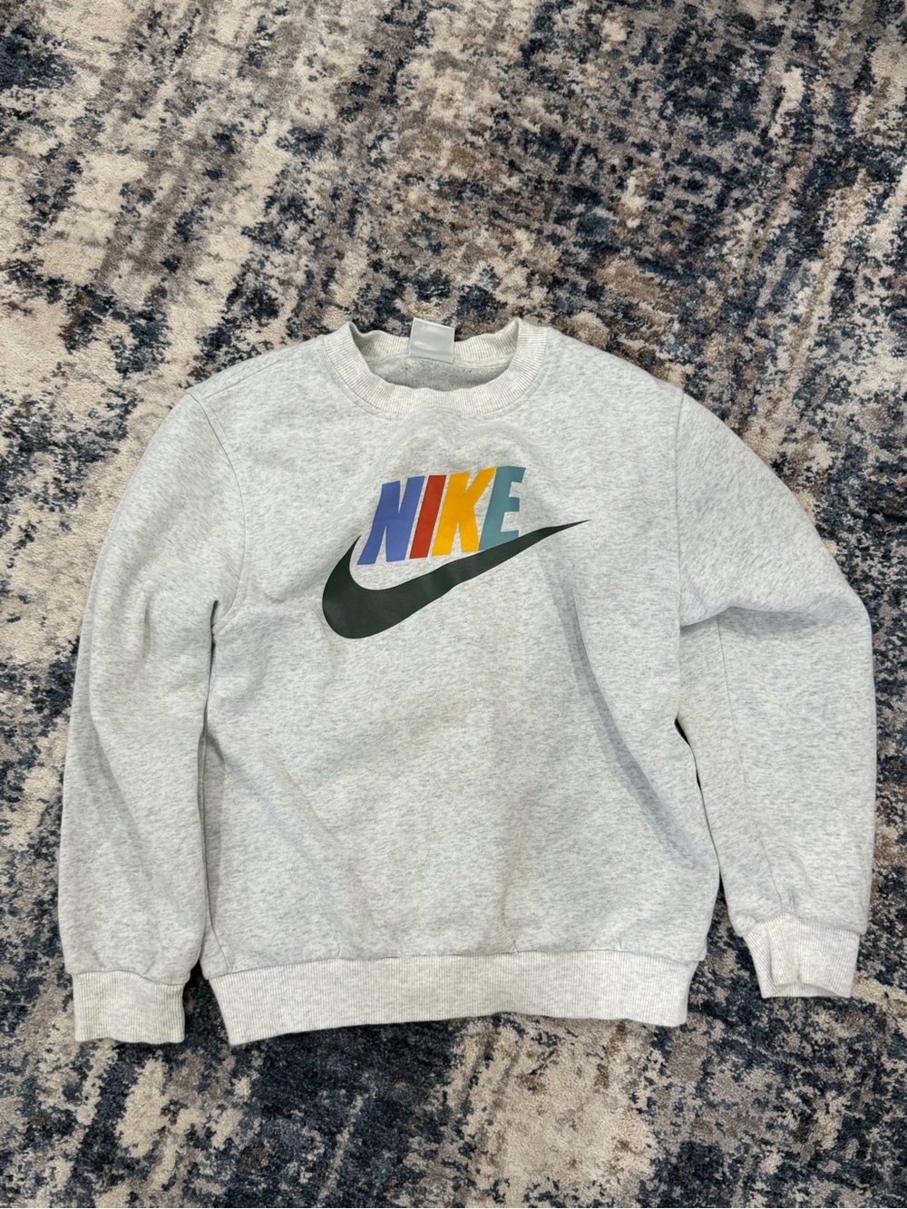 Nike kids Gray Crewneck Sweatshirt with Multicolor Logo